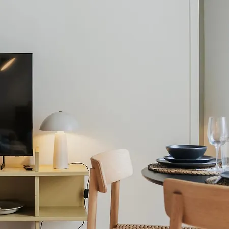 Naest - Authentic Escapes House شقة *