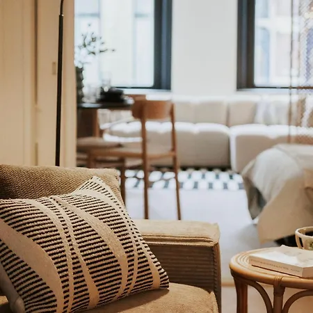 Naest - Authentic Escapes House Daire Nijmegen