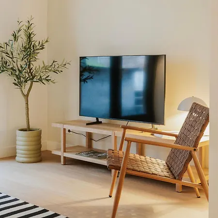 Апартаменты Naest - Authentic Escapes House