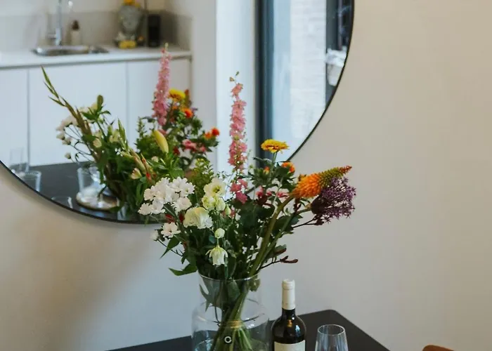 Naest - Authentic Escapes House Апартаменты *