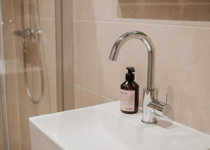 Naest - Authentic Escapes House Апартаменты